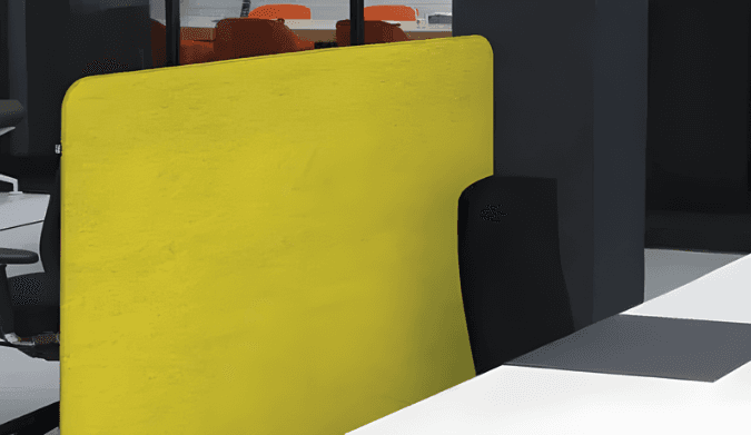 Verplaatsbare scheidingswand op basis van vilt